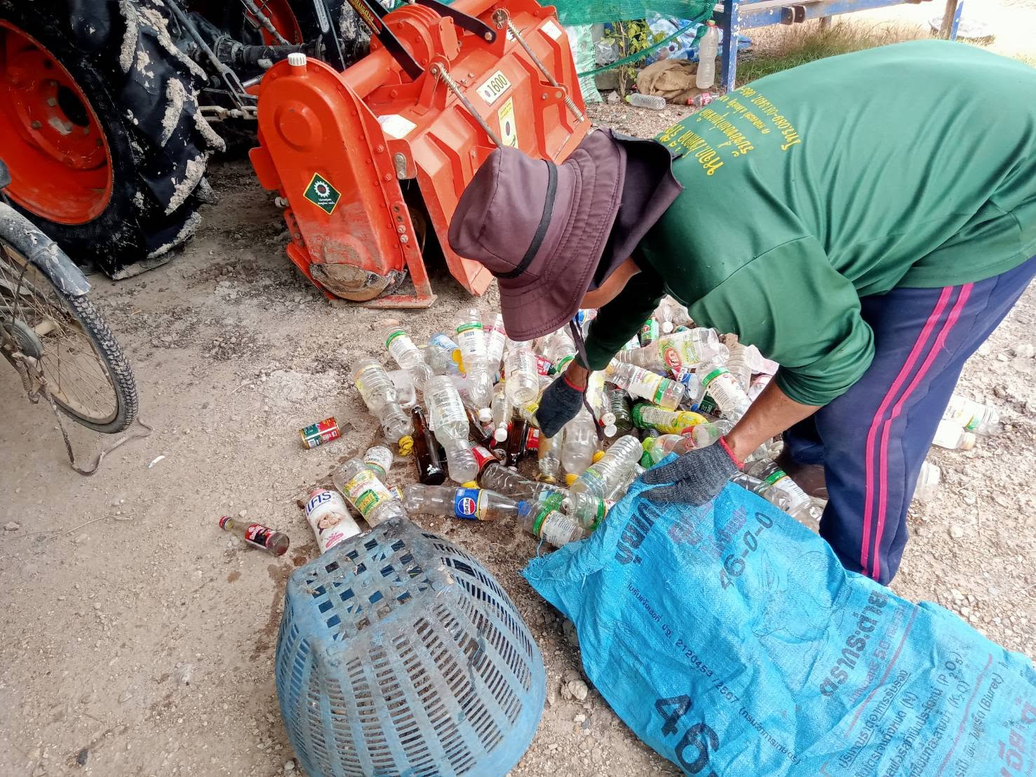 รับซื้อขยะในชุมชน หมู่ที่ 5 บ้านกระดานเลื่อน และ หมู่ที่ 7 บ้านมหาโพธิ